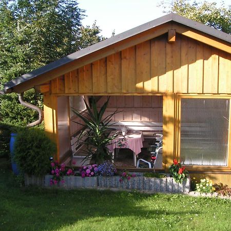 Gaestehaus Gertraud Neualbenreuth Exterior foto